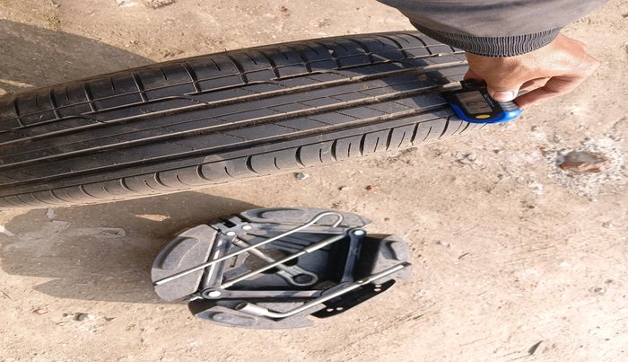 2020 Tata NEXON XMA PETROL, Petrol, Automatic, 60,683 km, tyre