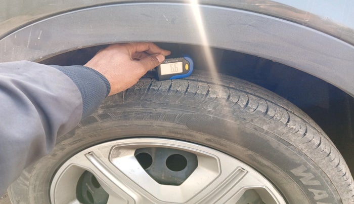 2020 Tata NEXON XMA PETROL, Petrol, Automatic, 60,683 km, tyre