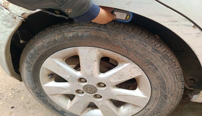 2012 Nissan Micra XV DIESEL, Diesel, Manual, 1,33,949 km, tyre