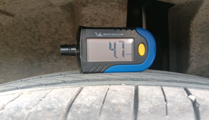 2012 Maruti Ertiga VDI, Diesel, Manual, 1,49,854 km, tyre