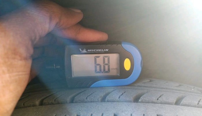 2013 Maruti Alto 800 LXI, Petrol, Manual, 1,27,983 km, tyre