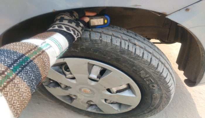 2012 Maruti Wagon R 1.0 LXI, Petrol, Manual, 1,45,041 km, tyre