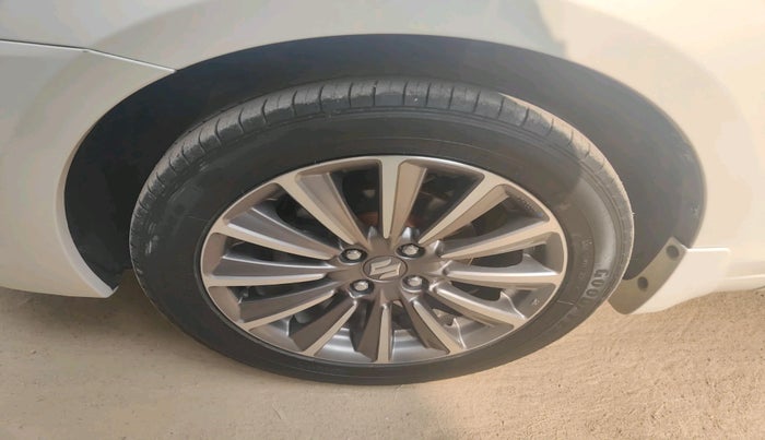 2022 Maruti Ciaz ALPHA 1.5 SHVS PETROL, Petrol, Manual, 45,407 km, tyre