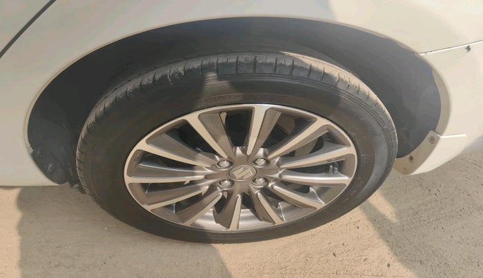 2022 Maruti Ciaz ALPHA 1.5 SHVS PETROL, Petrol, Manual, 45,407 km, tyre