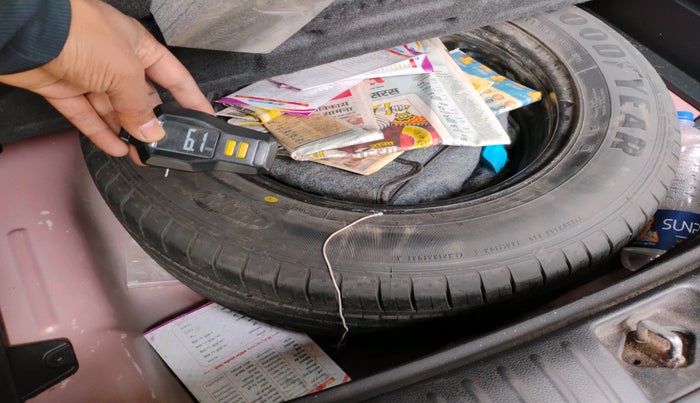 2019 KIA SELTOS HTX 1.5 DIESEL, Diesel, Manual, 1,23,302 km, tyre