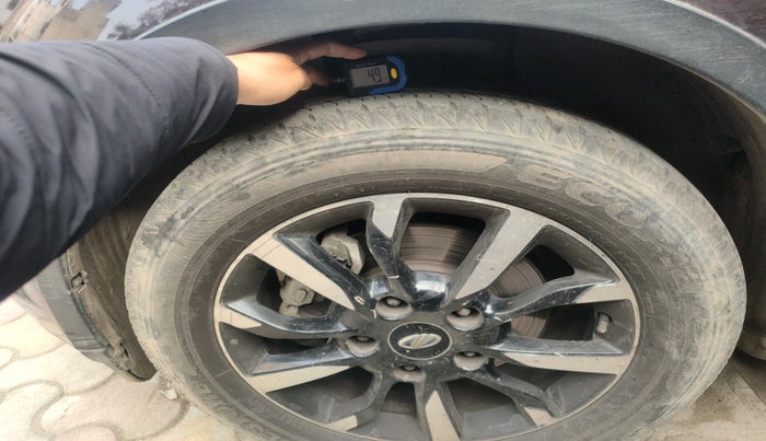 2019 Mahindra XUV500 W11, Diesel, Manual, 84,595 km, tyre