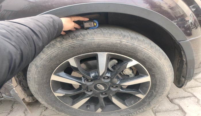 2019 Mahindra XUV500 W11, Diesel, Manual, 84,595 km, tyre