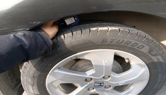 2014 Honda City 1.5L I-VTEC V MT, Petrol, Manual, 1,24,648 km, tyre