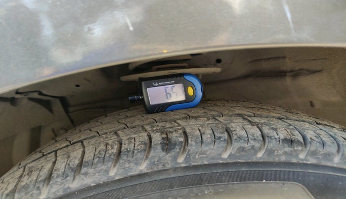 2019 Maruti Ciaz ALPHA 1.5 SHVS PETROL, Petrol, Manual, 57,283 km, tyre