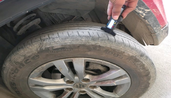 2016 Maruti Vitara Brezza ZDI PLUS DUAL TONE, Diesel, Manual, 1,34,189 km, tyre