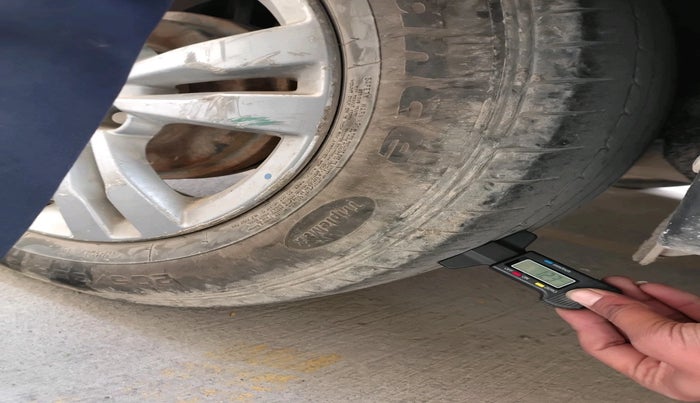 2016 Maruti Vitara Brezza ZDI PLUS DUAL TONE, Diesel, Manual, 1,34,189 km, tyre