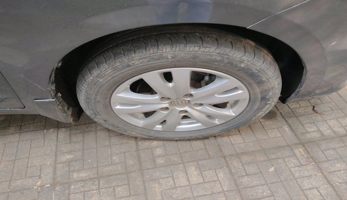 2016 Maruti Ertiga ZDI + SHVS, Diesel, Manual, 74,761 km, tyre