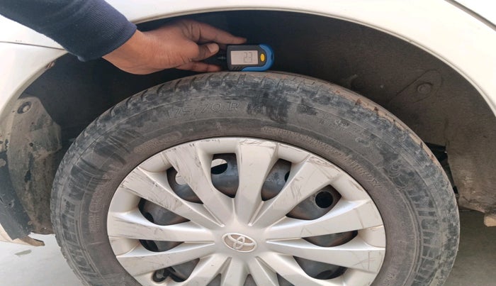 2011 Toyota Etios G, Petrol, Manual, 1,56,678 km, tyre