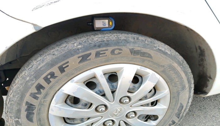 2015 Hyundai i10 SPORTZ 1.1, Petrol, Manual, 68,330 km, tyre