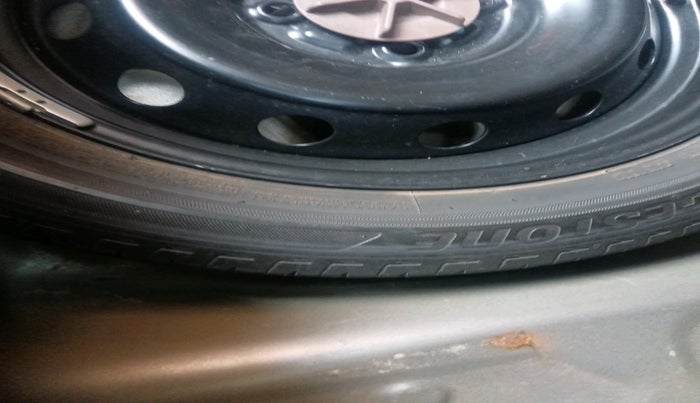 2017 Maruti IGNIS DELTA 1.2, Petrol, Manual, 70,340 km, tyre