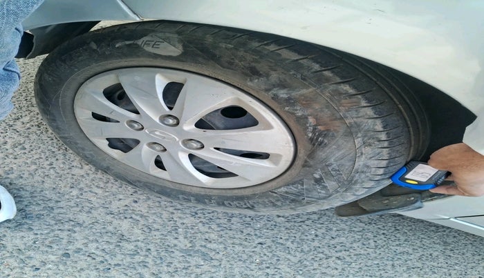 2011 Hyundai i10 ASTA 1.2, CNG, Manual, 72,100 km, tyre