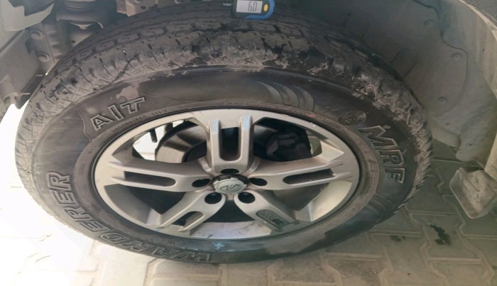 2021 Mahindra Thar LX PETROL HT 4WD AT, Petrol, Automatic, 44,978 km, tyre