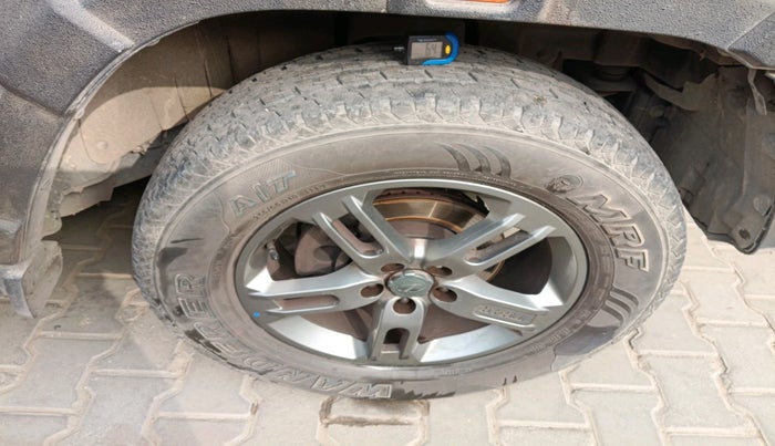 2021 Mahindra Thar LX PETROL HT 4WD AT, Petrol, Automatic, 44,978 km, tyre