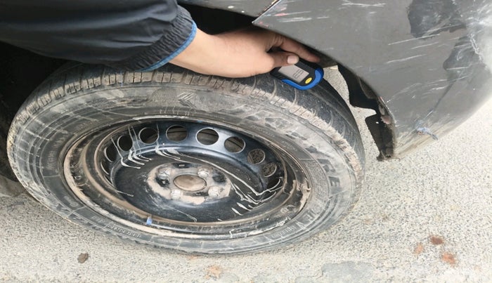 2017 Maruti Baleno DELTA PETROL 1.2, Petrol, Manual, 1,68,168 km, tyre