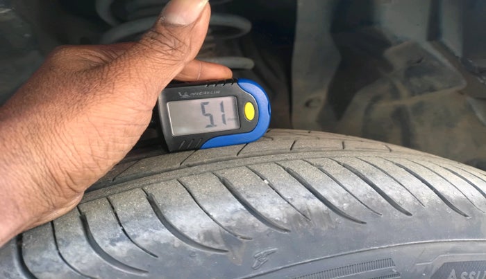 2018 Maruti Vitara Brezza VDI, Diesel, Manual, 1,39,536 km, tyre