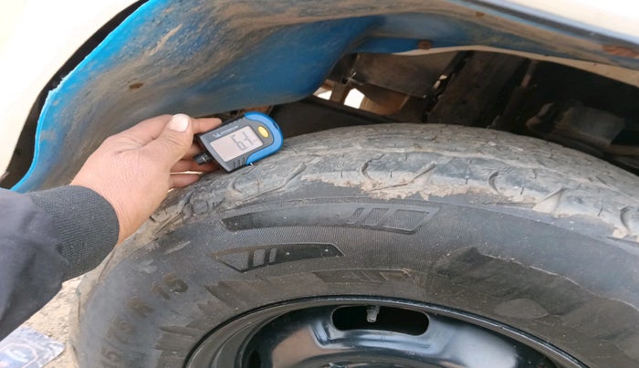 2014 Mahindra Bolero SLX BS-III, Diesel, Manual, 1,54,838 km, tyre