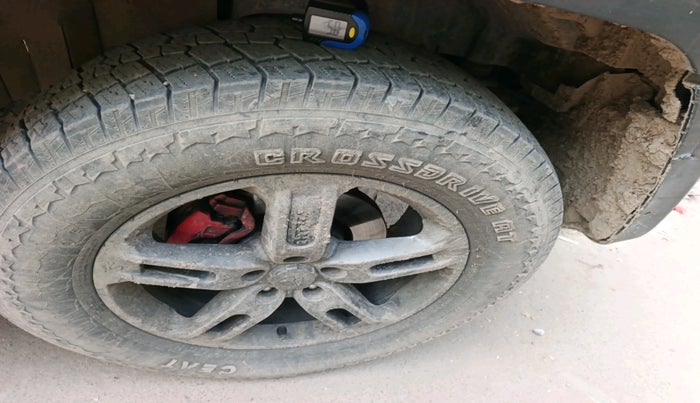 2023 Mahindra Thar LX HT PETROL 4WD MT, Petrol, Manual, 44,656 km, tyre