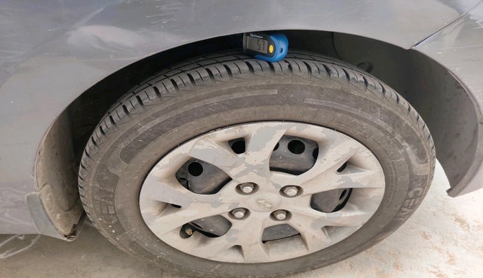 2015 Hyundai Grand i10 SPORTZ 1.2 KAPPA VTVT, Petrol, Manual, 1,31,733 km, tyre