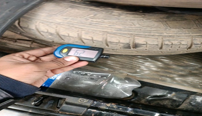 2014 Renault Duster 85 PS RXL DIESEL, Diesel, Manual, 1,14,624 km, tyre