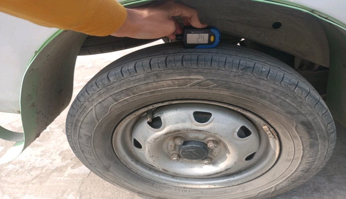 2016 Maruti Eeco 7 STR, Petrol, Manual, 2,41,952 km, tyre