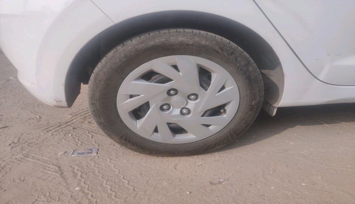 2024 Hyundai GRAND I10 NIOS MAGNA 1.2 KAPPA VTVT, Petrol, Manual, 21,520 km, tyre