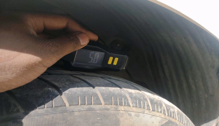 2013 Hyundai i20 ASTA 1.4 CRDI, Diesel, Manual, 1,31,114 km, tyre