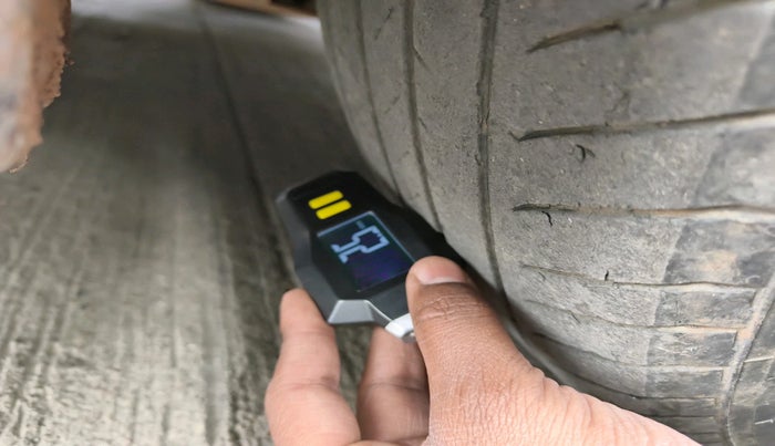 2019 Honda Civic 1.6L I-DTEC ZX MT, Diesel, Manual, 1,30,168 km, tyre