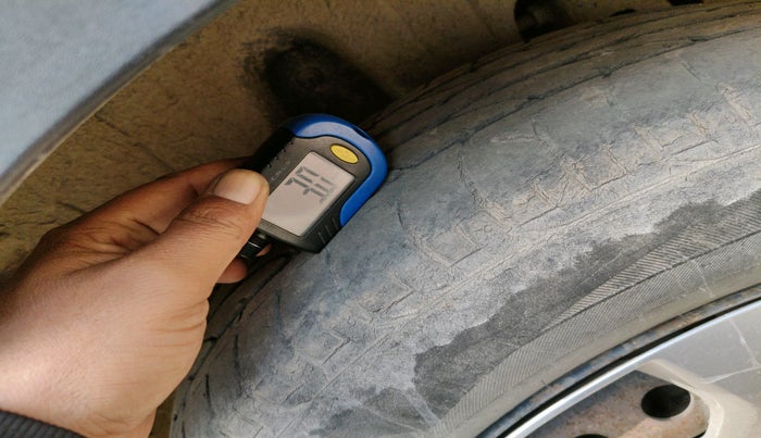 2020 Mahindra XUV300 W6 1.5 DIESEL, Diesel, Manual, 82,955 km, tyre