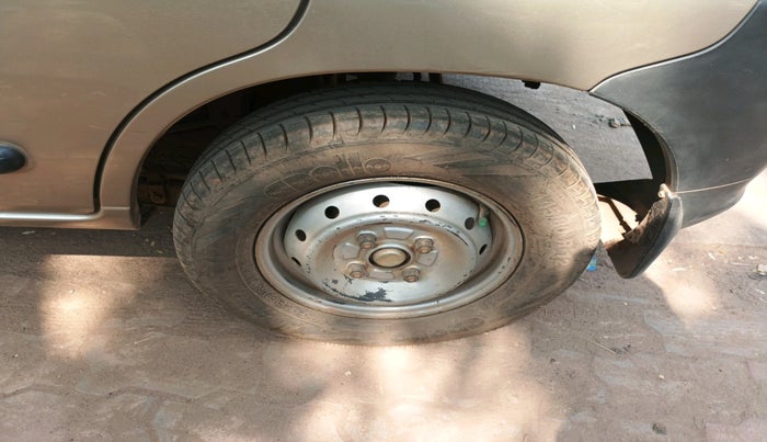 2012 Maruti Alto LXI, Petrol, Manual, 37,770 km, tyre