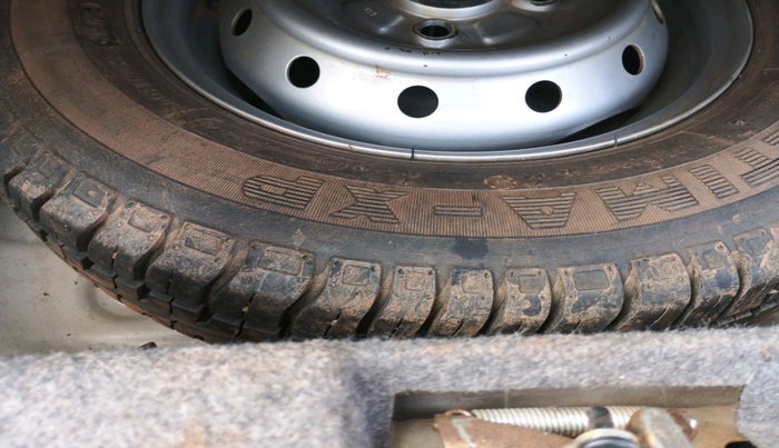 2012 Maruti Alto LXI, Petrol, Manual, 37,770 km, tyre