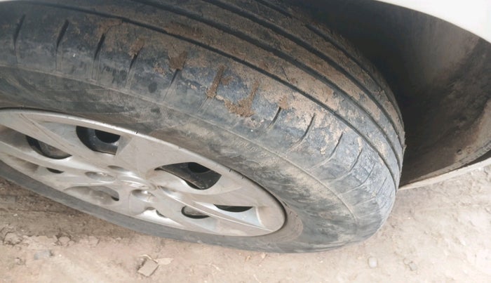 2018 Hyundai Elite i20 SPORTZ 1.2, Petrol, Manual, 1,00,384 km, tyre