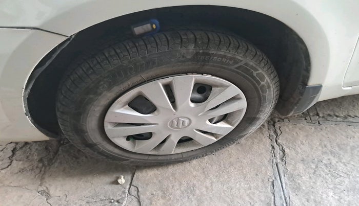 2014 Maruti Swift Dzire VDI, Diesel, Manual, 1,41,110 km, tyre