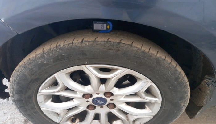 2014 Ford Ecosport TITANIUM 1.5L DIESEL, Diesel, Manual, 1,10,720 km, tyre