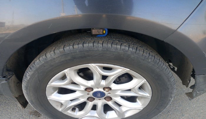 2014 Ford Ecosport TITANIUM 1.5L DIESEL, Diesel, Manual, 1,10,720 km, tyre