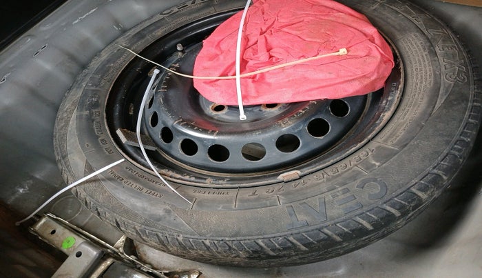 2014 Hyundai Grand i10 MAGNA 1.2 KAPPA VTVT, Petrol, Manual, 2,13,185 km, tyre