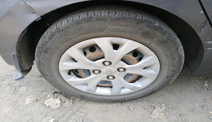 2014 Hyundai Grand i10 MAGNA 1.2 KAPPA VTVT, Petrol, Manual, 2,13,185 km, tyre