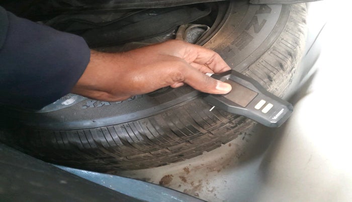 2019 Hyundai Elite i20 SPORTZ PLUS 1.4 CRDI, Diesel, Manual, 1,01,651 km, tyre