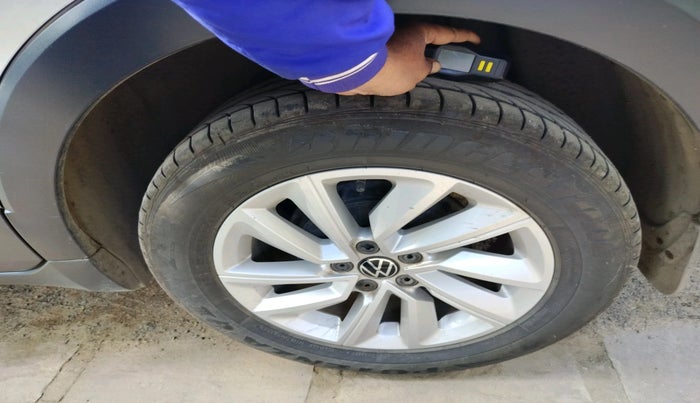 2022 Volkswagen TAIGUN GT 1.5 TSI MT, Petrol, Manual, 70,527 km, tyre