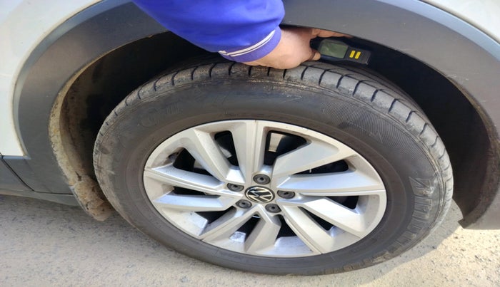 2022 Volkswagen TAIGUN GT 1.5 TSI MT, Petrol, Manual, 70,527 km, tyre