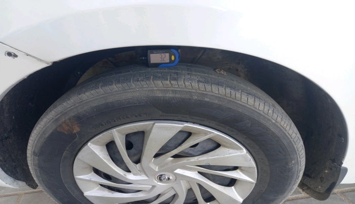 2019 Maruti Dzire VDI, Diesel, Manual, 66,395 km, tyre