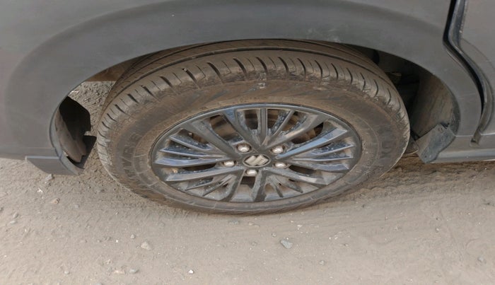 2021 Maruti XL6 ALPHA AT, Petrol, Automatic, 59,552 km, tyre