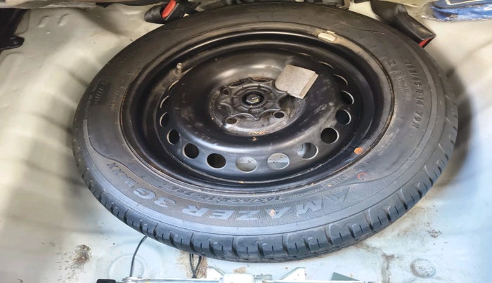 2014 Hyundai Grand i10 SPORTZ 1.2 KAPPA VTVT, Petrol, Manual, 50,169 km, tyre