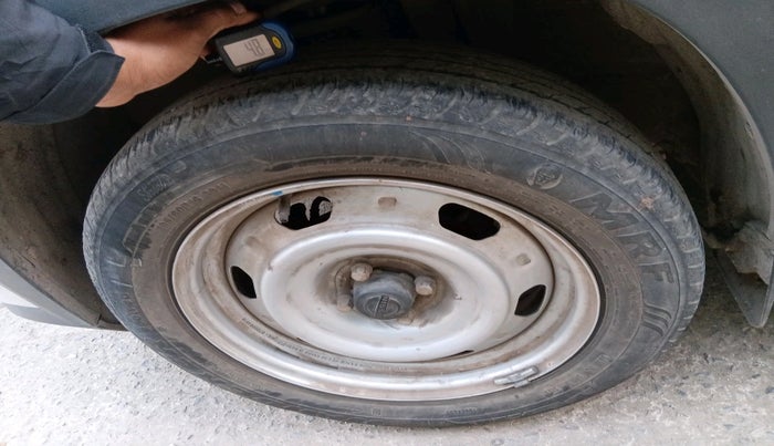 2023 Nissan MAGNITE XE, Petrol, Manual, 30,138 km, tyre