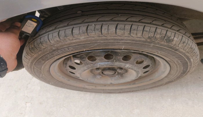 2017 Maruti Wagon R 1.0 VXI, Petrol, Manual, 59,845 km, tyre