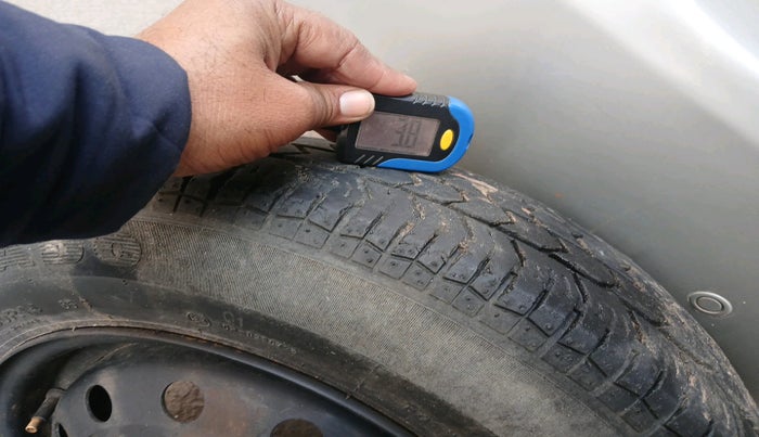 2014 Maruti Swift Dzire VXI, Petrol, Manual, 61,293 km, tyre